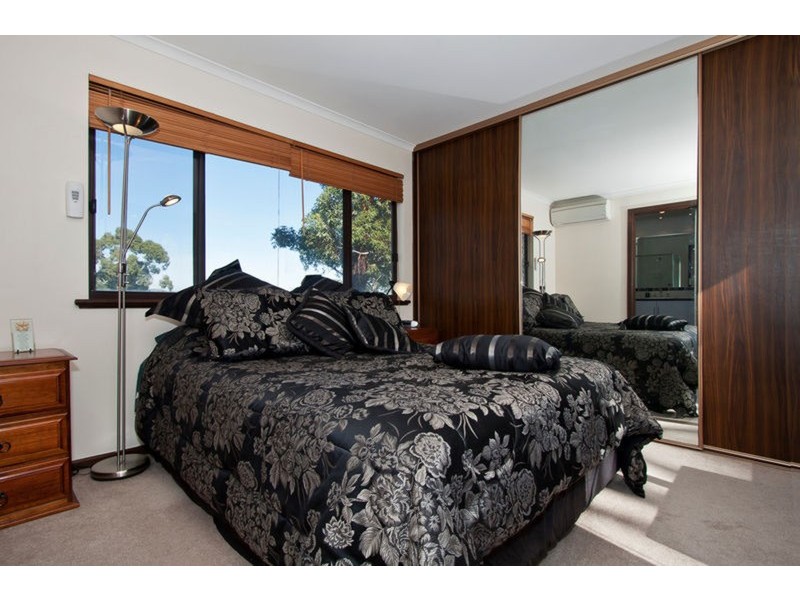 19 Katarama Road, Fairview Park SA 5126