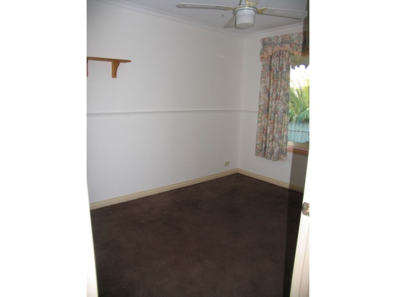 8 St Clair Parade, Greenwith SA 5125