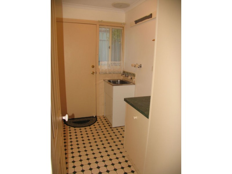 8 St Clair Parade, Greenwith SA 5125