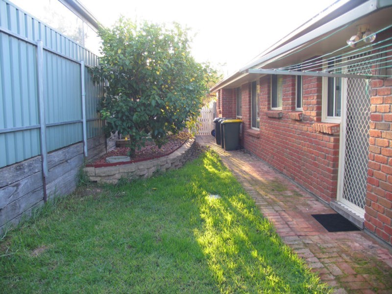 8 St Clair Parade, Greenwith SA 5125