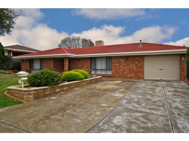 4 Greenfield Court, Wynn Vale SA 5127