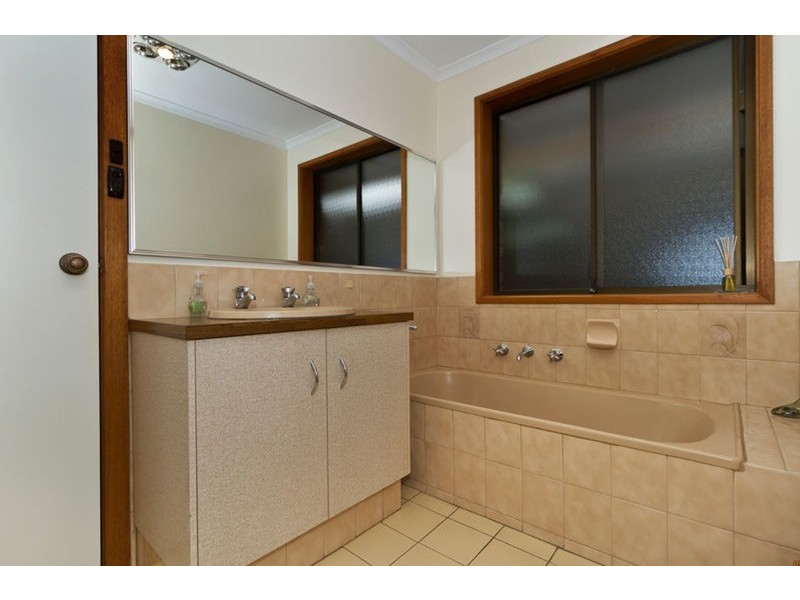 4 Greenfield Court, Wynn Vale SA 5127