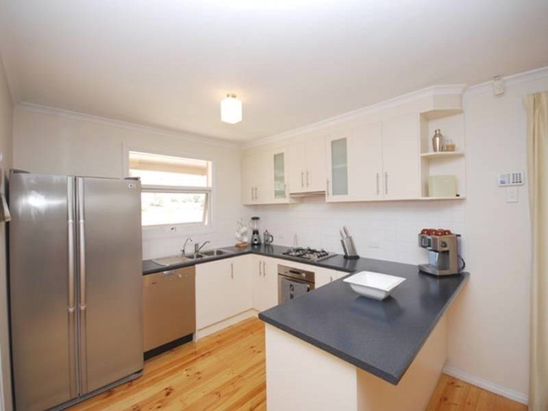 5 Dargie Avenue, Hope Valley SA 5090