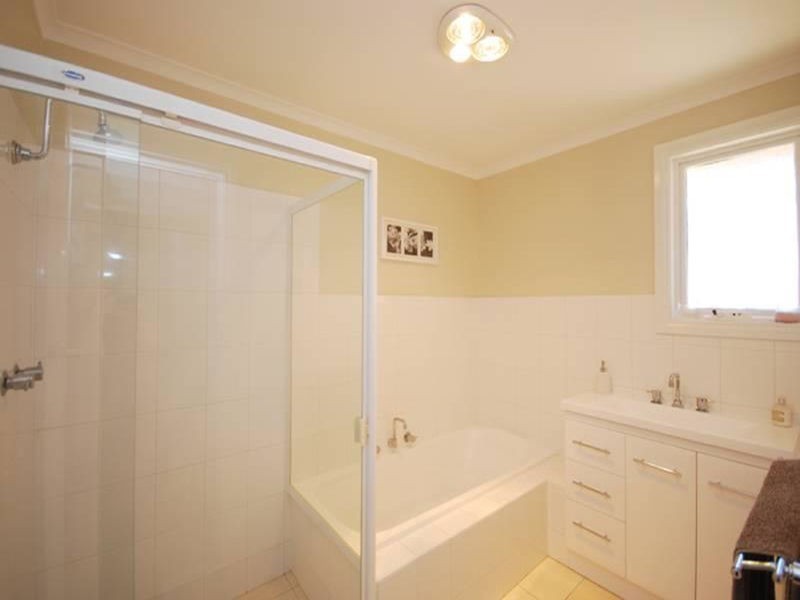 5 Dargie Avenue, Hope Valley SA 5090