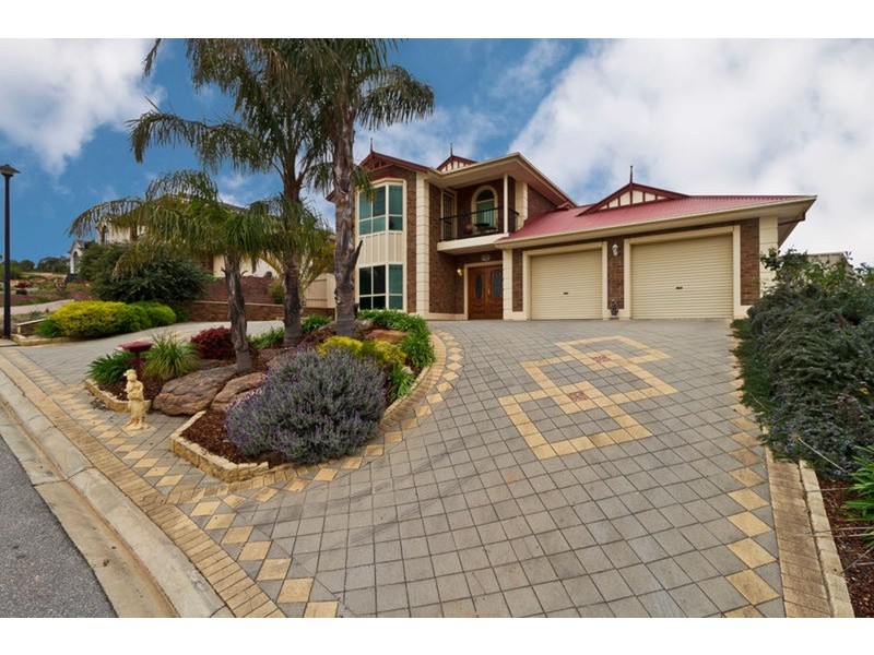 8 Coach House Mews, Hillbank SA 5112