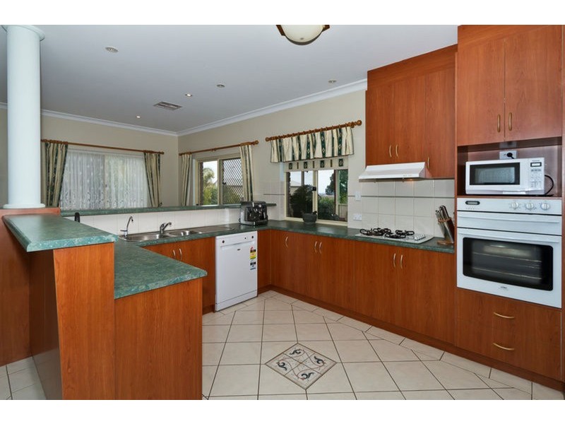 8 Coach House Mews, Hillbank SA 5112