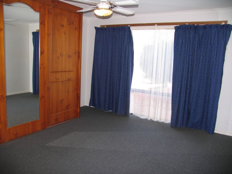 5 Hewish Crescent, Elizabeth Park SA 5113