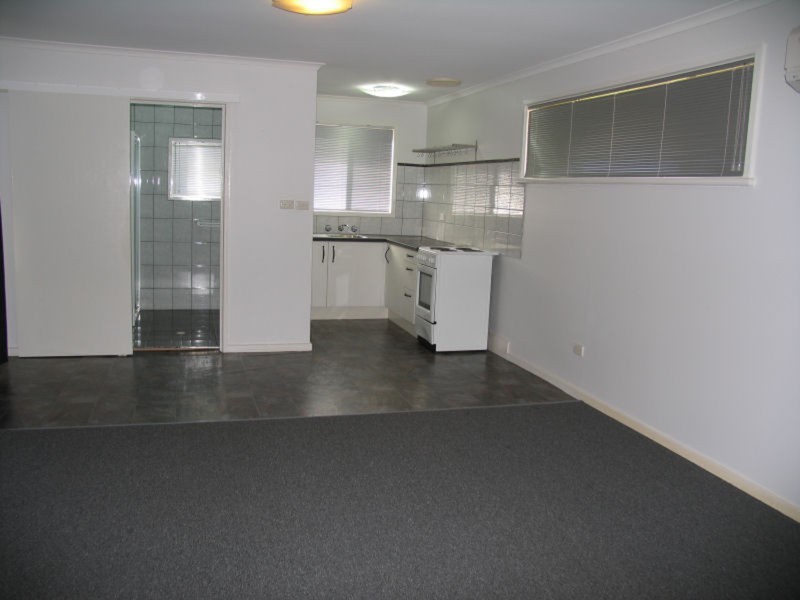 5 Hewish Crescent, Elizabeth Park SA 5113