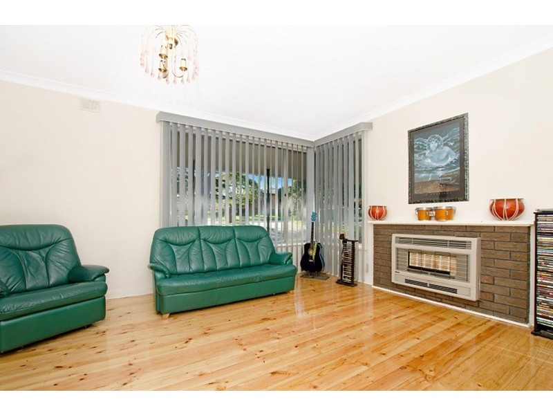 3 Canberra Crescent, Valley View SA 5093