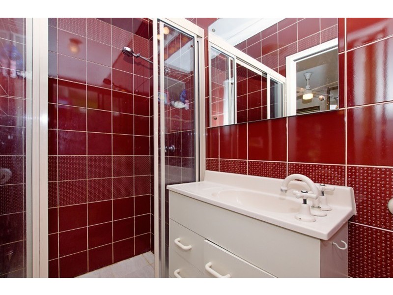 3 Canberra Crescent, Valley View SA 5093
