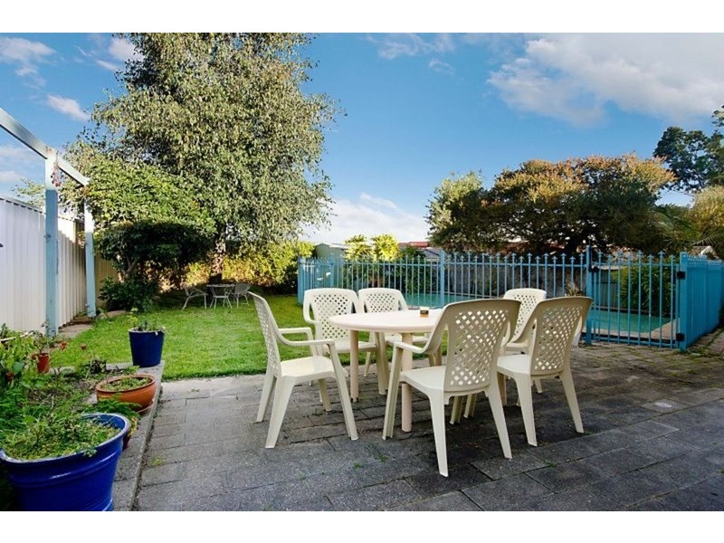 3 Canberra Crescent, Valley View SA 5093