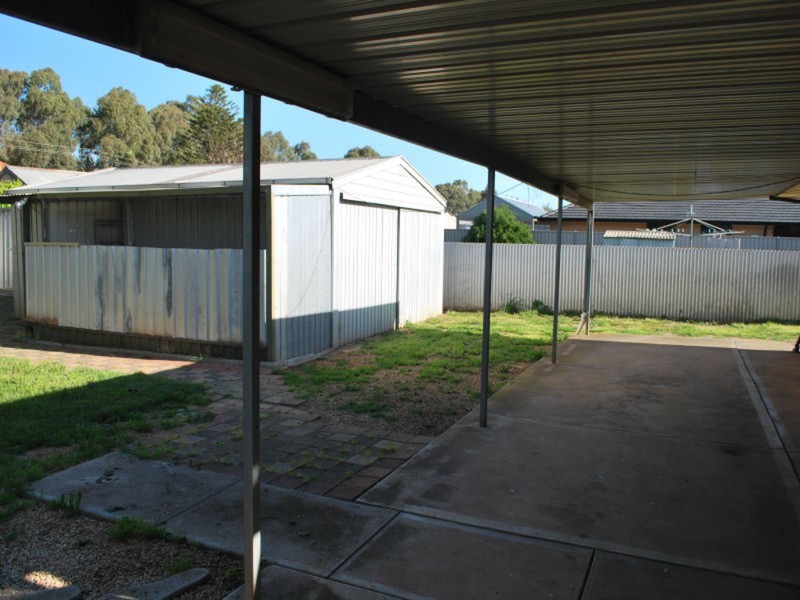 6 Luke Avenue, Salisbury Downs SA 5108