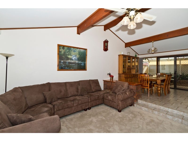 24 Zinfandel  Avenue, Wynn Vale SA 5127