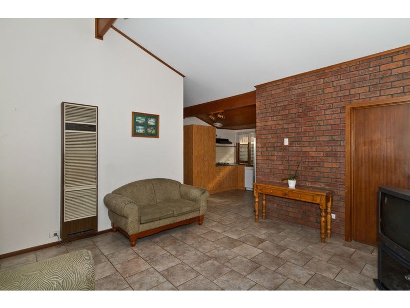 24 Zinfandel  Avenue, Wynn Vale SA 5127