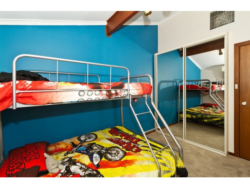 24 Zinfandel  Avenue, Wynn Vale SA 5127