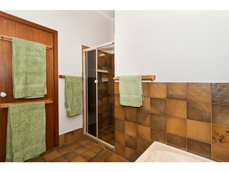 24 Zinfandel  Avenue, Wynn Vale SA 5127