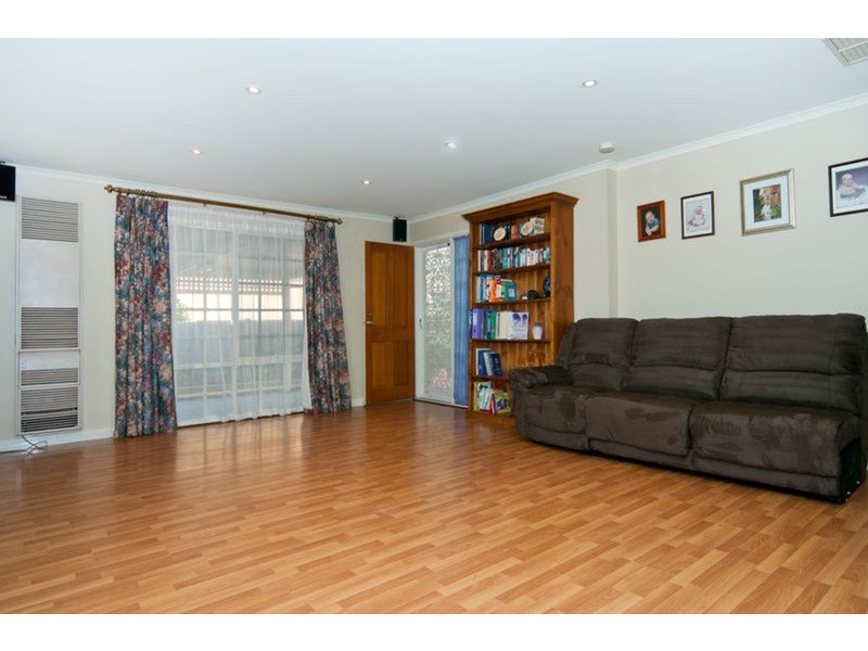 11 Livingston Avenue, Ingle Farm SA 5098