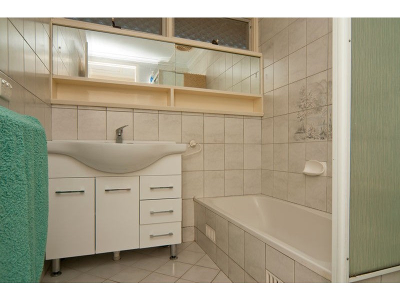 11 Livingston Avenue, Ingle Farm SA 5098