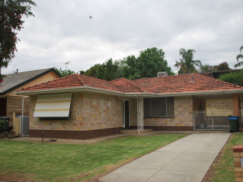 26 Down Drive, Valley View SA 5093