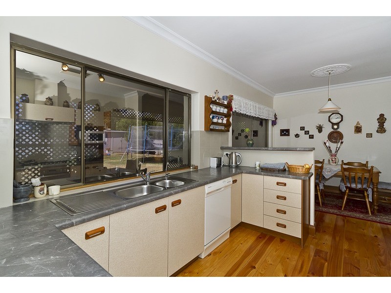 13 Severn Street, Para Hills SA 5096