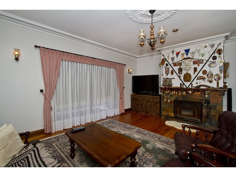 13 Severn Street, Para Hills SA 5096