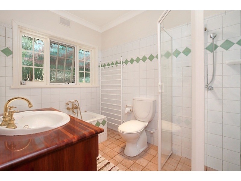 124 Brougham Drive, Valley View SA 5093