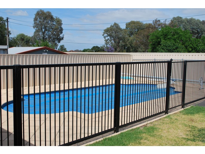 4 Jeff Street, Para Vista SA 5093