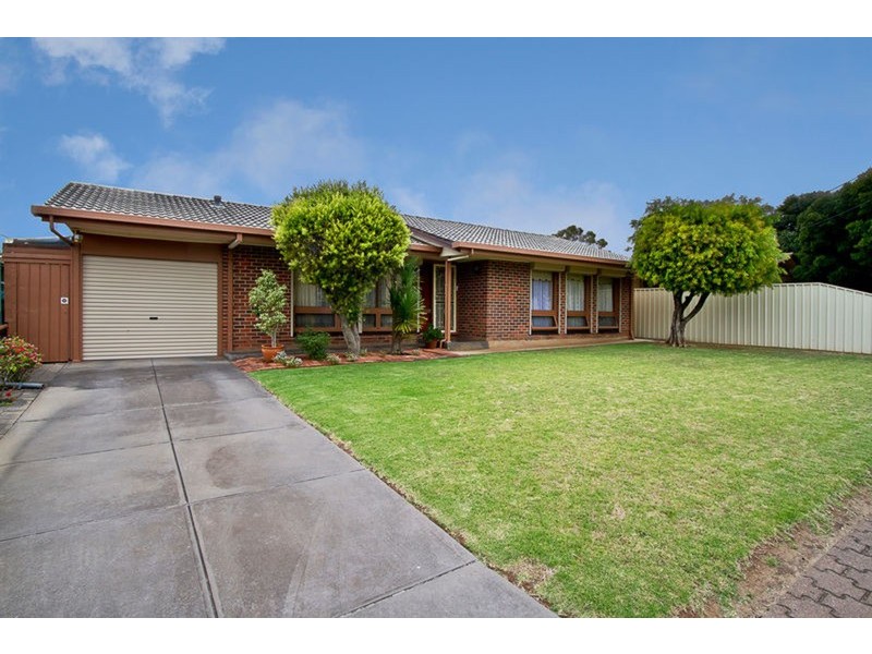 8 Jeff Street, Para Vista SA 5093