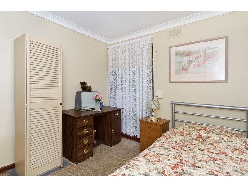 8 Jeff Street, Para Vista SA 5093
