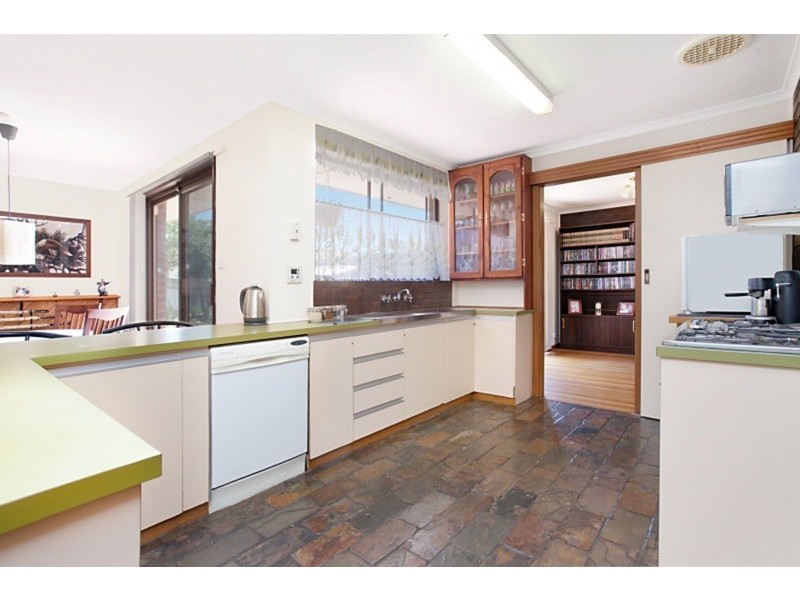 10 Brolga Street, Modbury Heights SA 5092