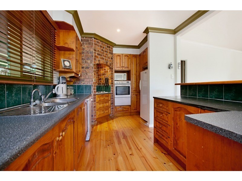7 Bunbury Terrace, Valley View SA 5093