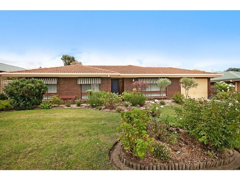 10 Niemeyer  Crescent, St Agnes SA 5097