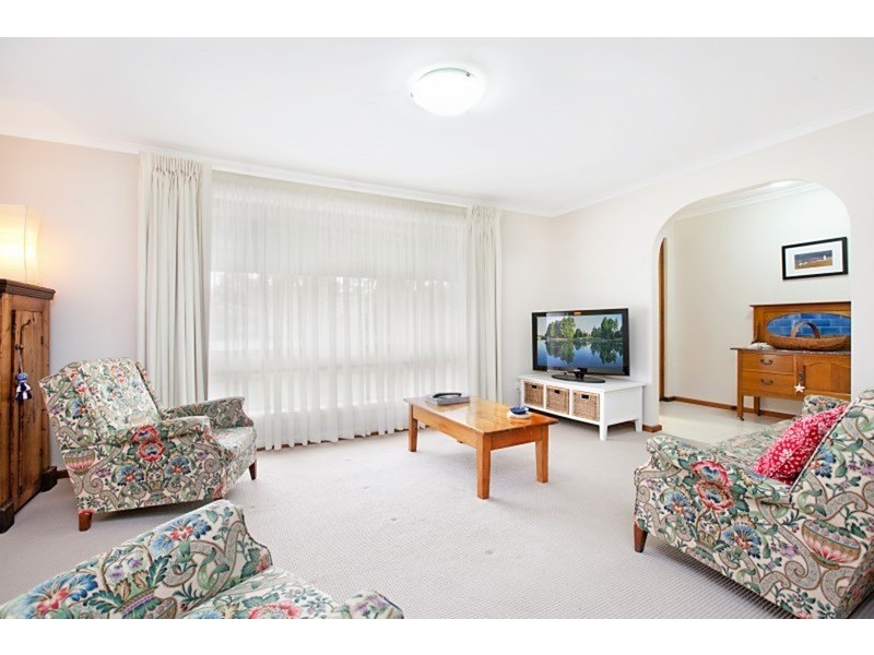 10 Niemeyer  Crescent, St Agnes SA 5097