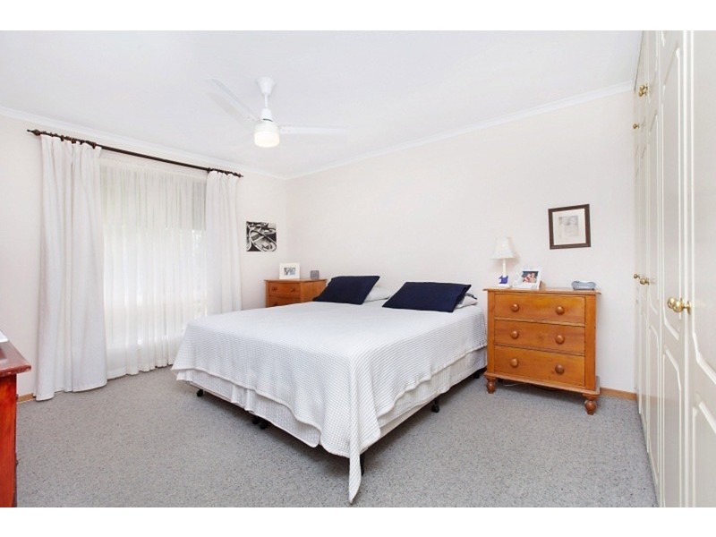 10 Niemeyer  Crescent, St Agnes SA 5097