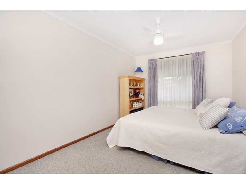 10 Niemeyer  Crescent, St Agnes SA 5097