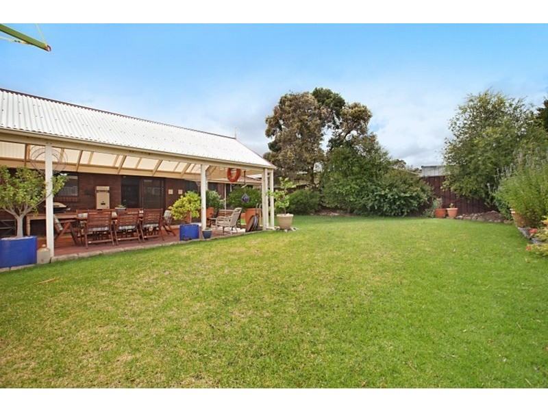 10 Niemeyer  Crescent, St Agnes SA 5097