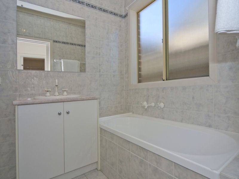 95 Heysen Avenue, Hope Valley SA 5090