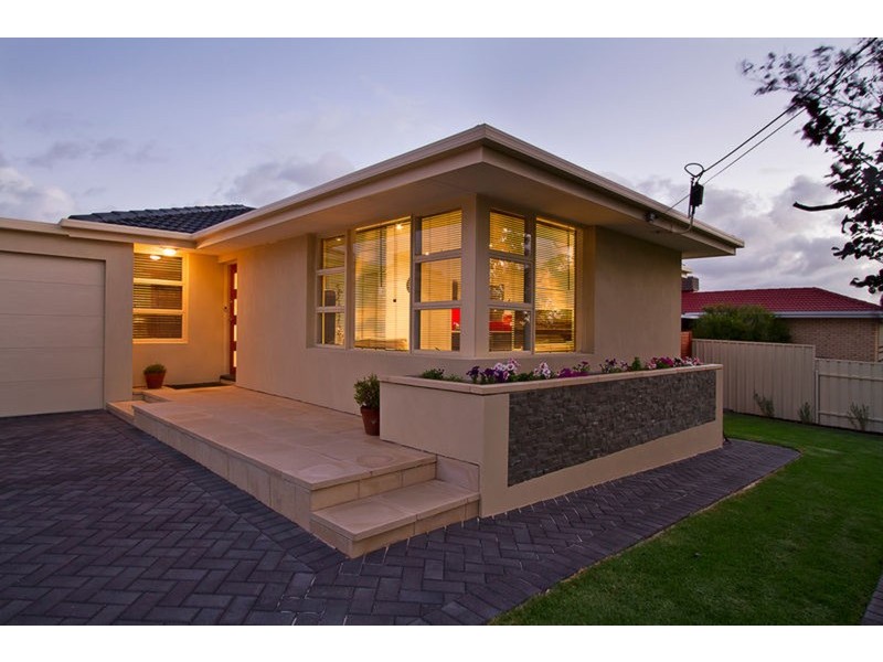 18 Blaxland Avenue, Ingle Farm SA 5098
