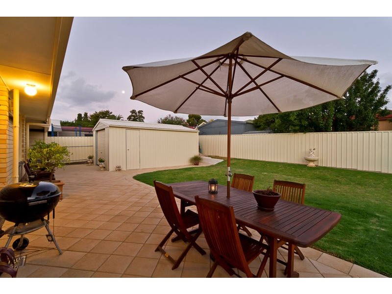 18 Blaxland Avenue, Ingle Farm SA 5098