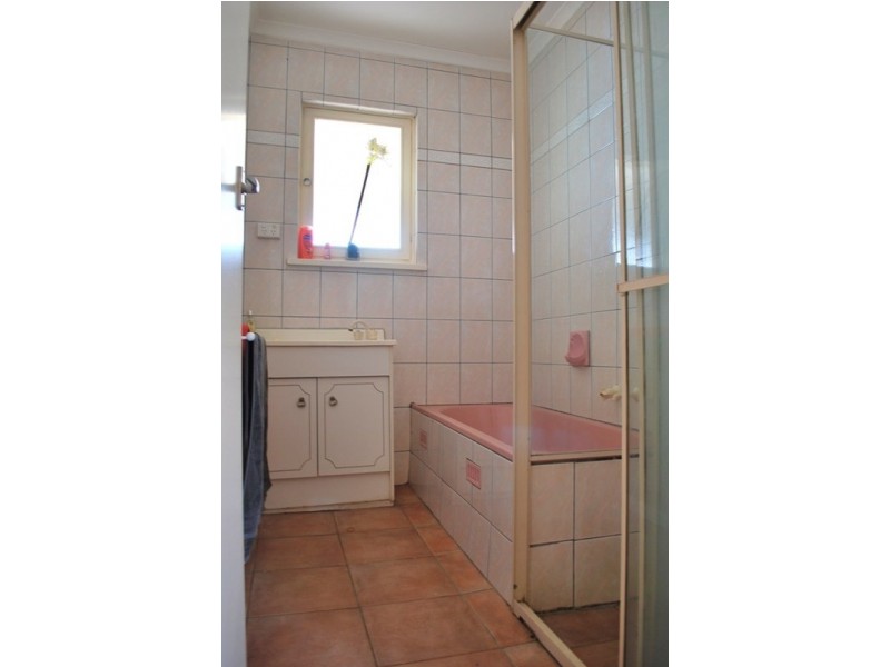 15 Dewer Avenue, Ridgehaven SA 5097