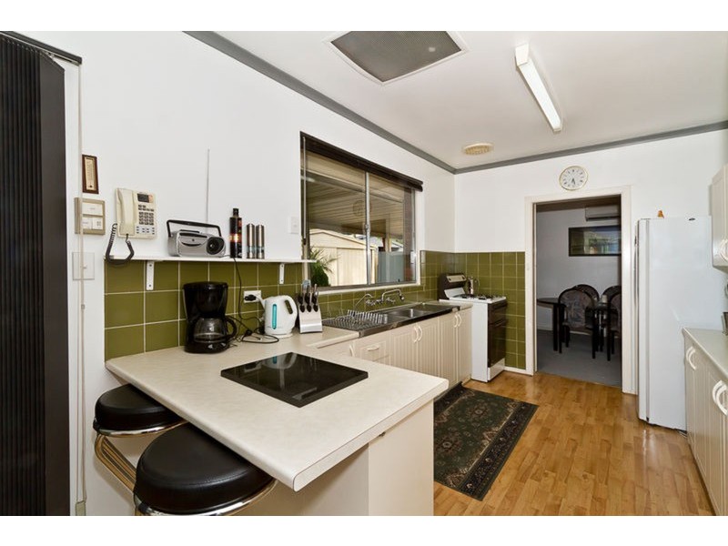 9  Grove  Street, Modbury SA 5092