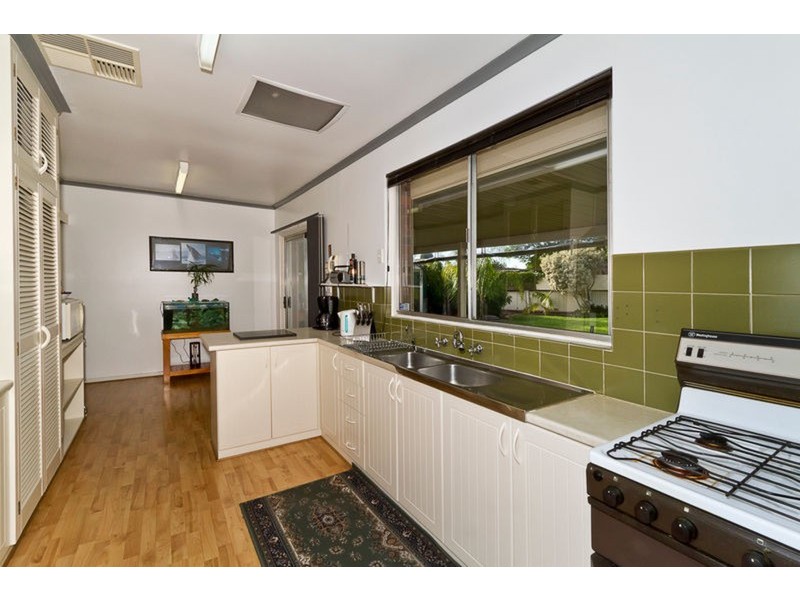 9  Grove  Street, Modbury SA 5092