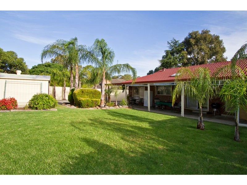 9  Grove  Street, Modbury SA 5092
