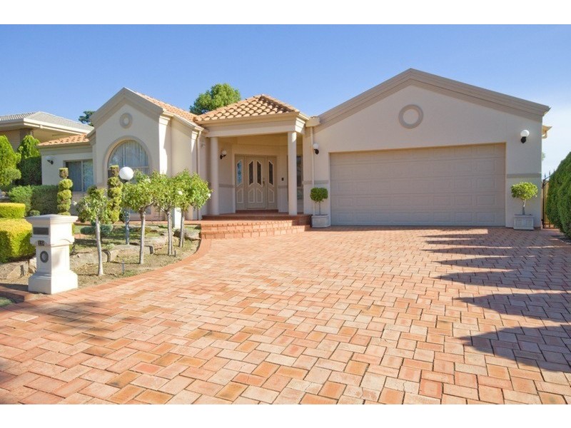 19 Carriage Way, Gulfview Heights SA 5096