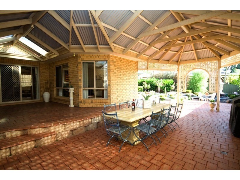 19 Carriage Way, Gulfview Heights SA 5096