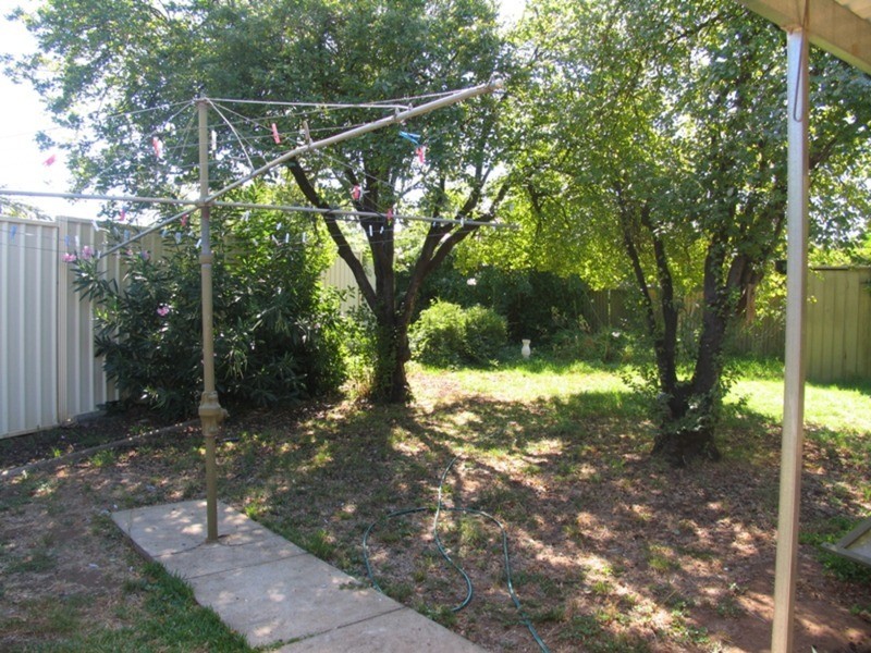 12 Clifford Way, Valley View SA 5093