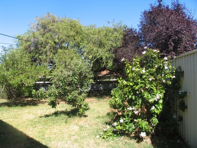 12 Clifford Way, Valley View SA 5093