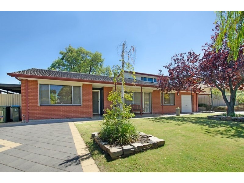 3 Snowy Drive, Valley View SA 5093