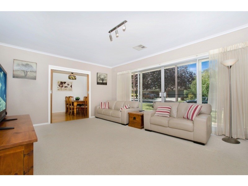 3 Snowy Drive, Valley View SA 5093