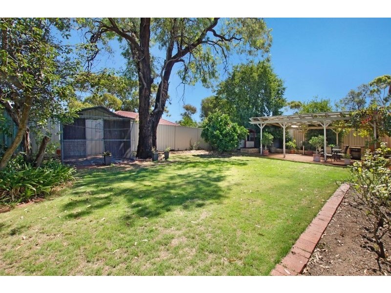 3 Snowy Drive, Valley View SA 5093